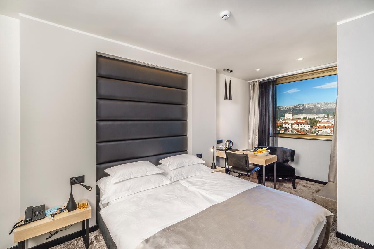 Superior Double Room City View