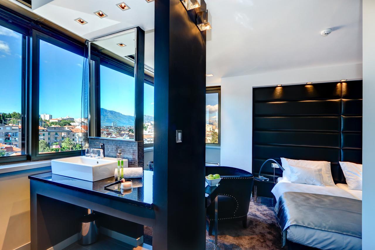 Superior Double or Twin Room City View