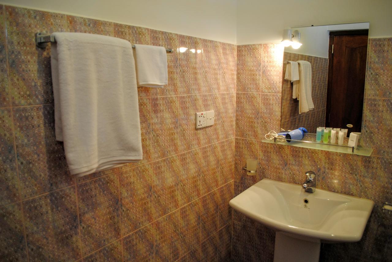 Deluxe Double Room Airport Drop or Pick Up