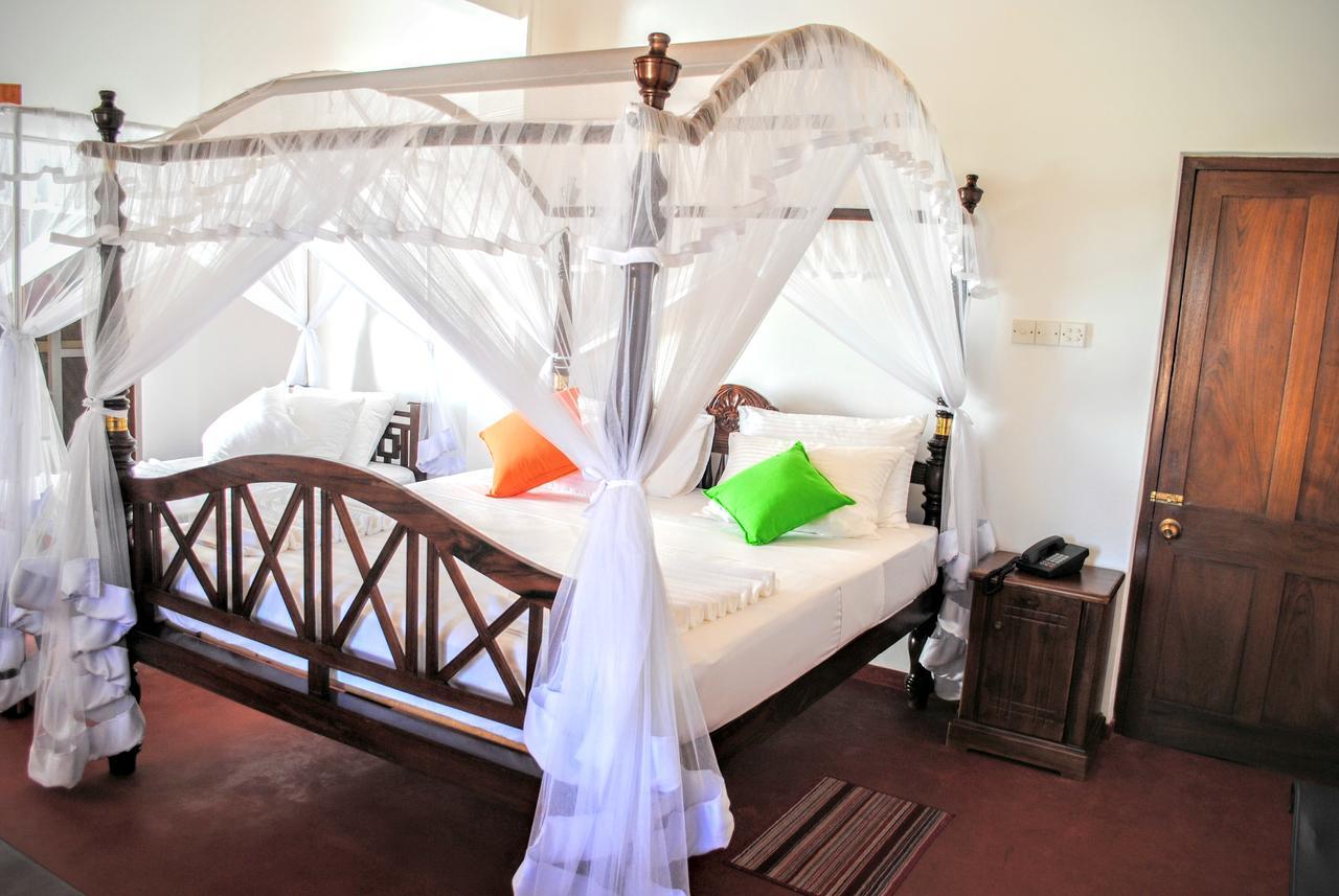 Deluxe Double Room Airport Drop or Pick Up