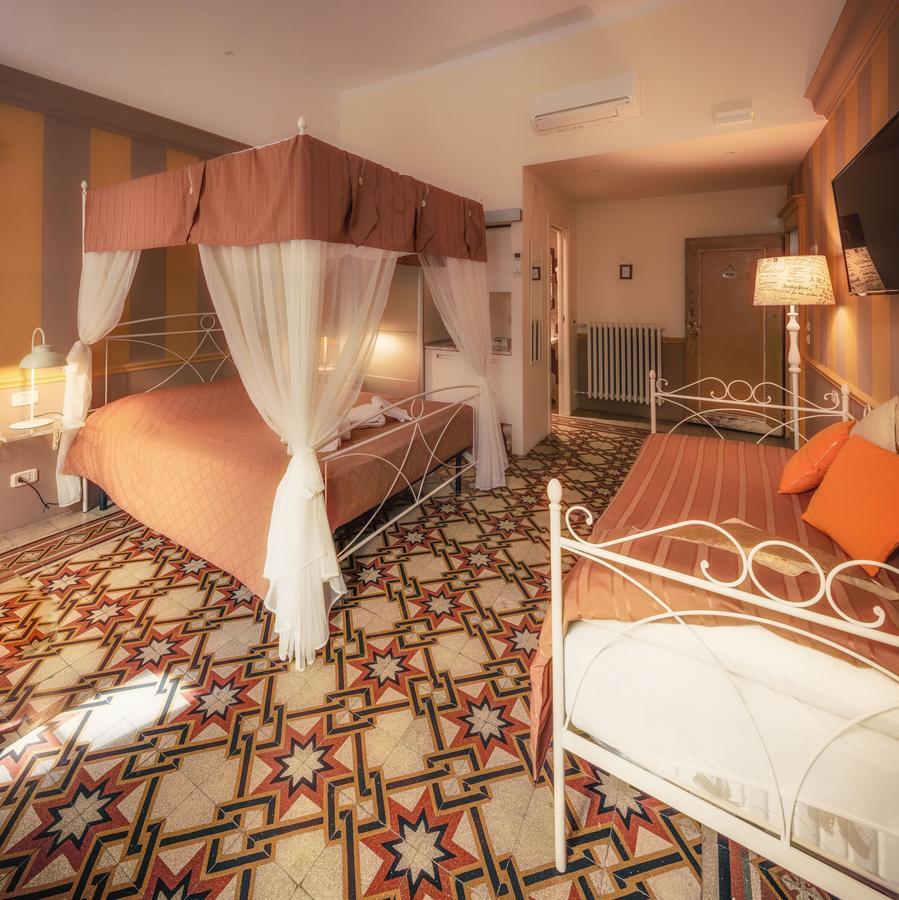 Luxury Triple Room
