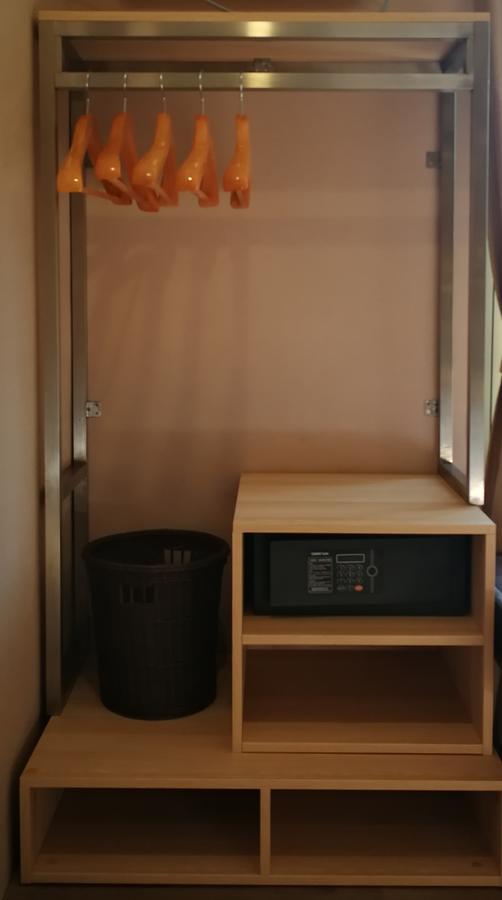 Budget Room