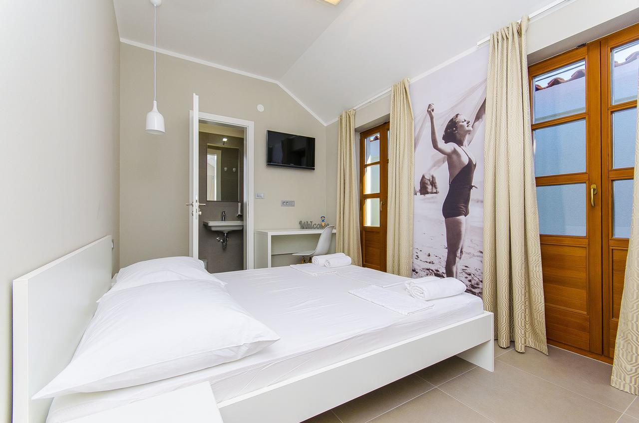 Double Room Private Bathroom