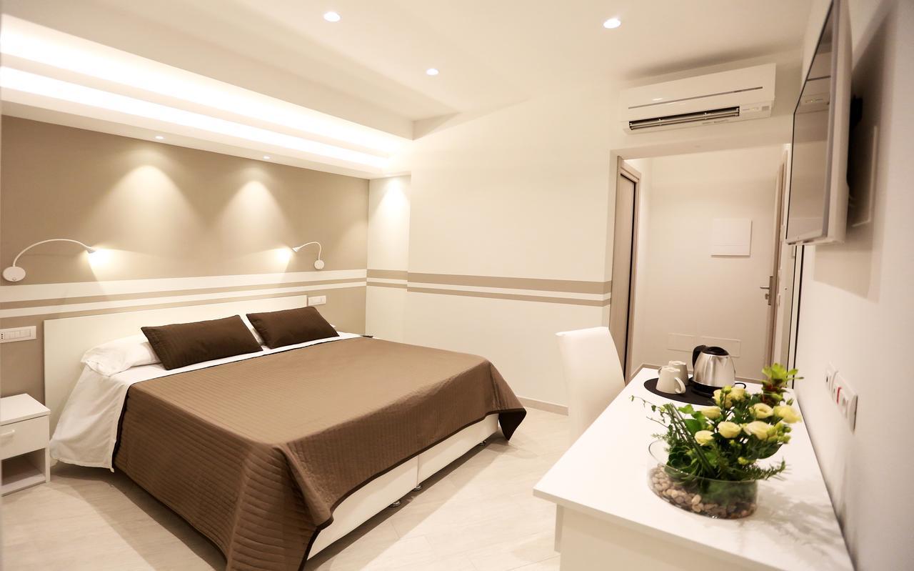 Double or Twin Room Balcony