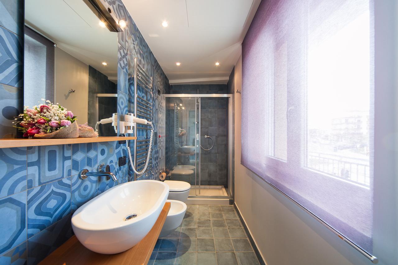 Double or Twin Room Sea View