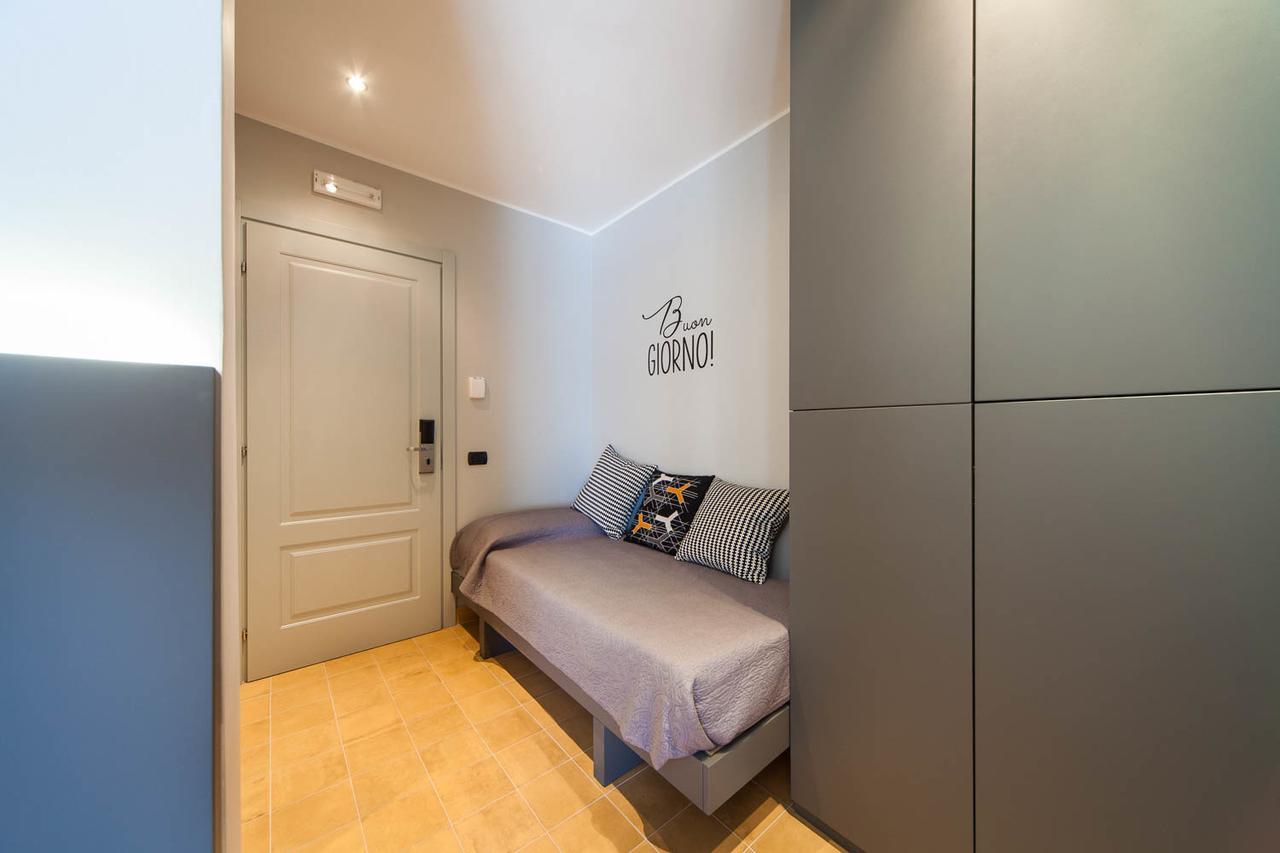 Standard Triple Room Side Sea View