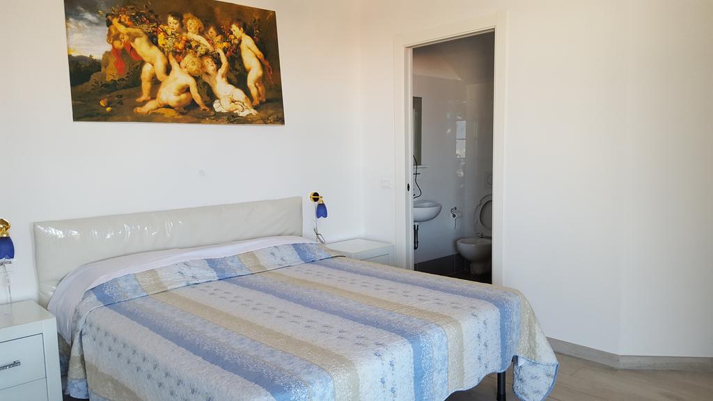 Triple Room Private Bathroom
