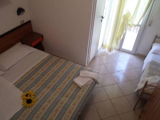 Economy Triple Room