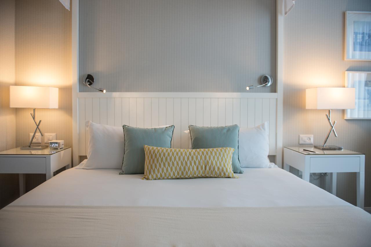Double or Twin Room Sea View
