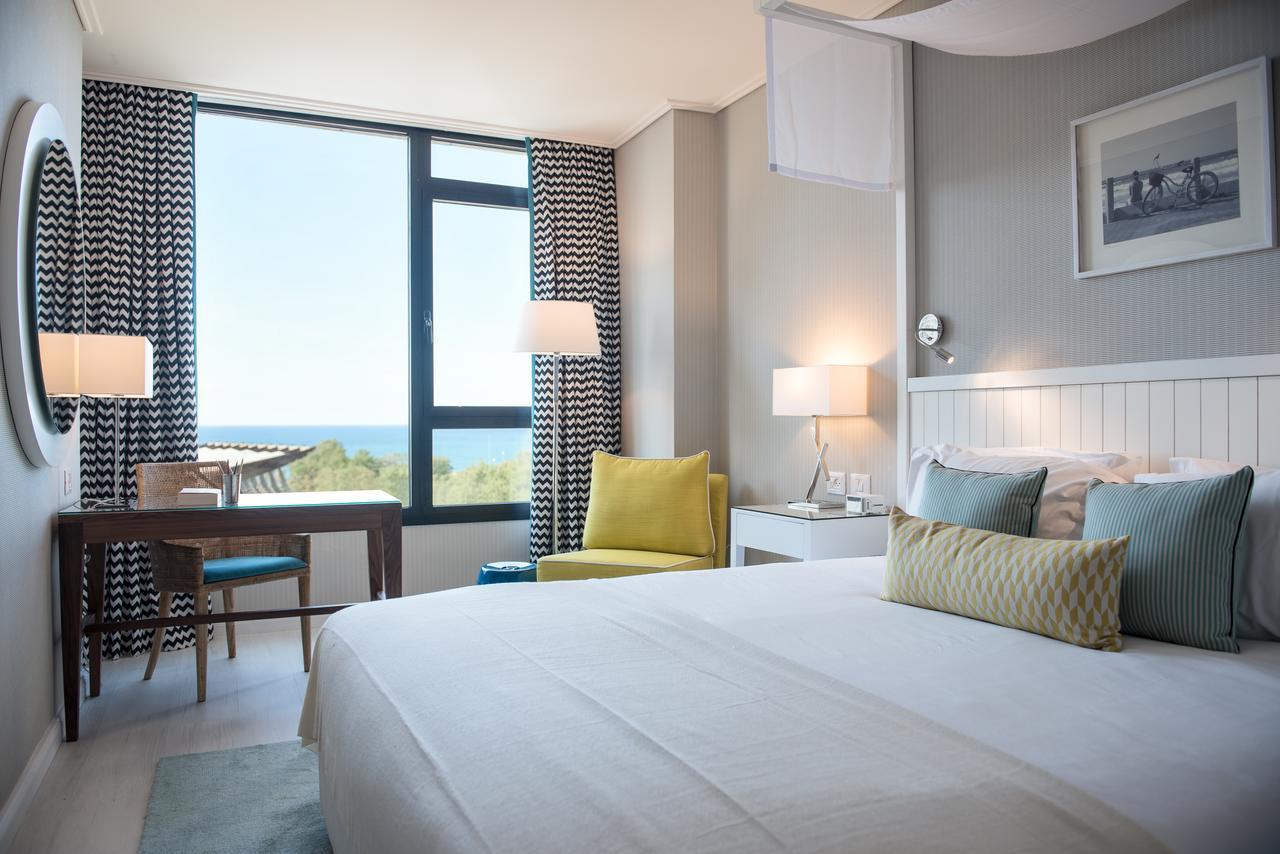 Double or Twin Room Sea View