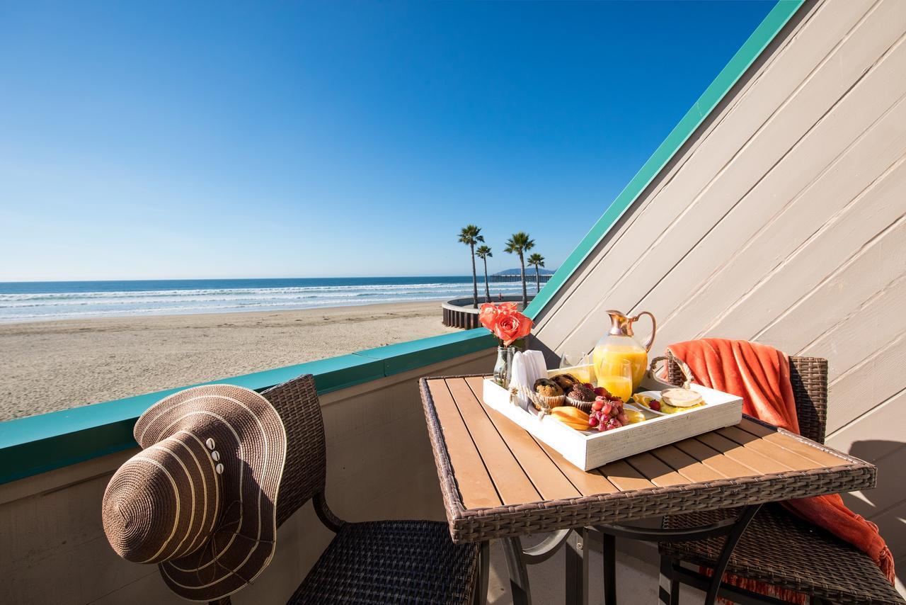 Deluxe King Room Ocean View
