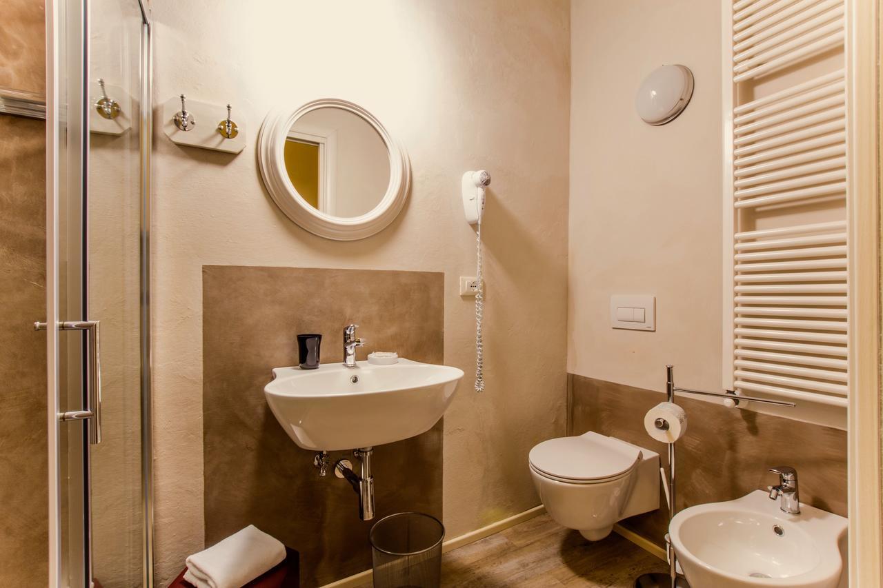 Double Room Private Bathroom