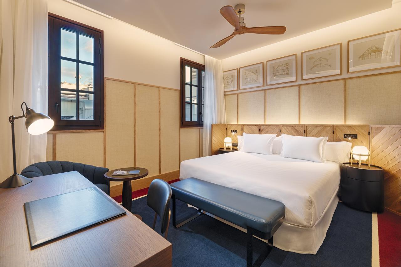 Double Room,642264519:JPEG