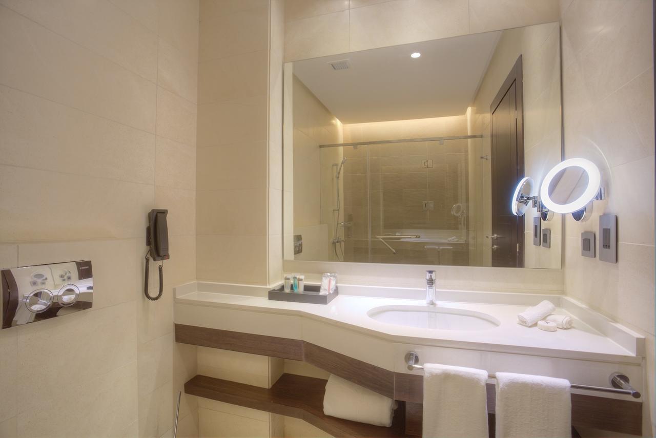 One-Bedroom Superior Suite