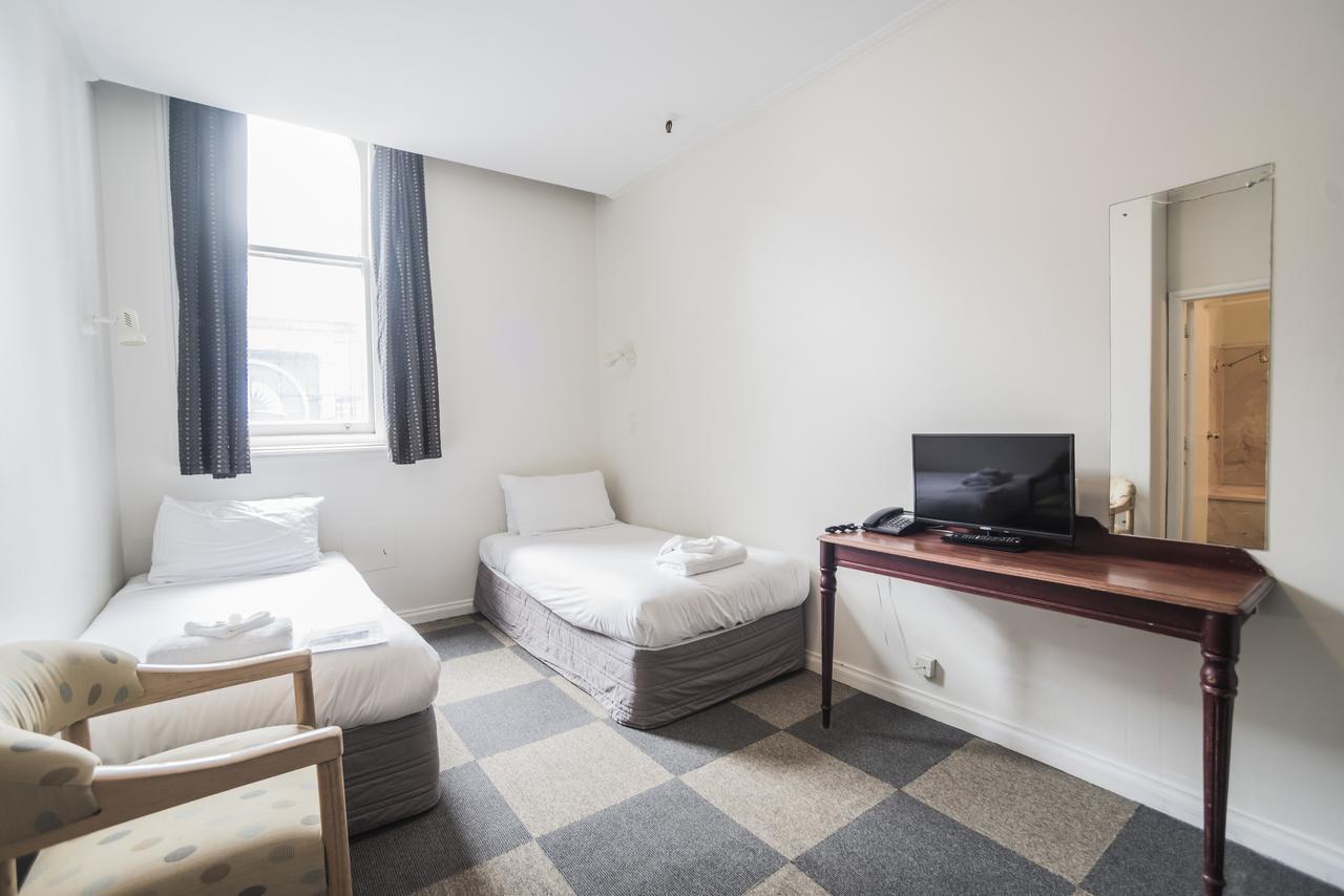 Twin Room,1648255845:JPEG