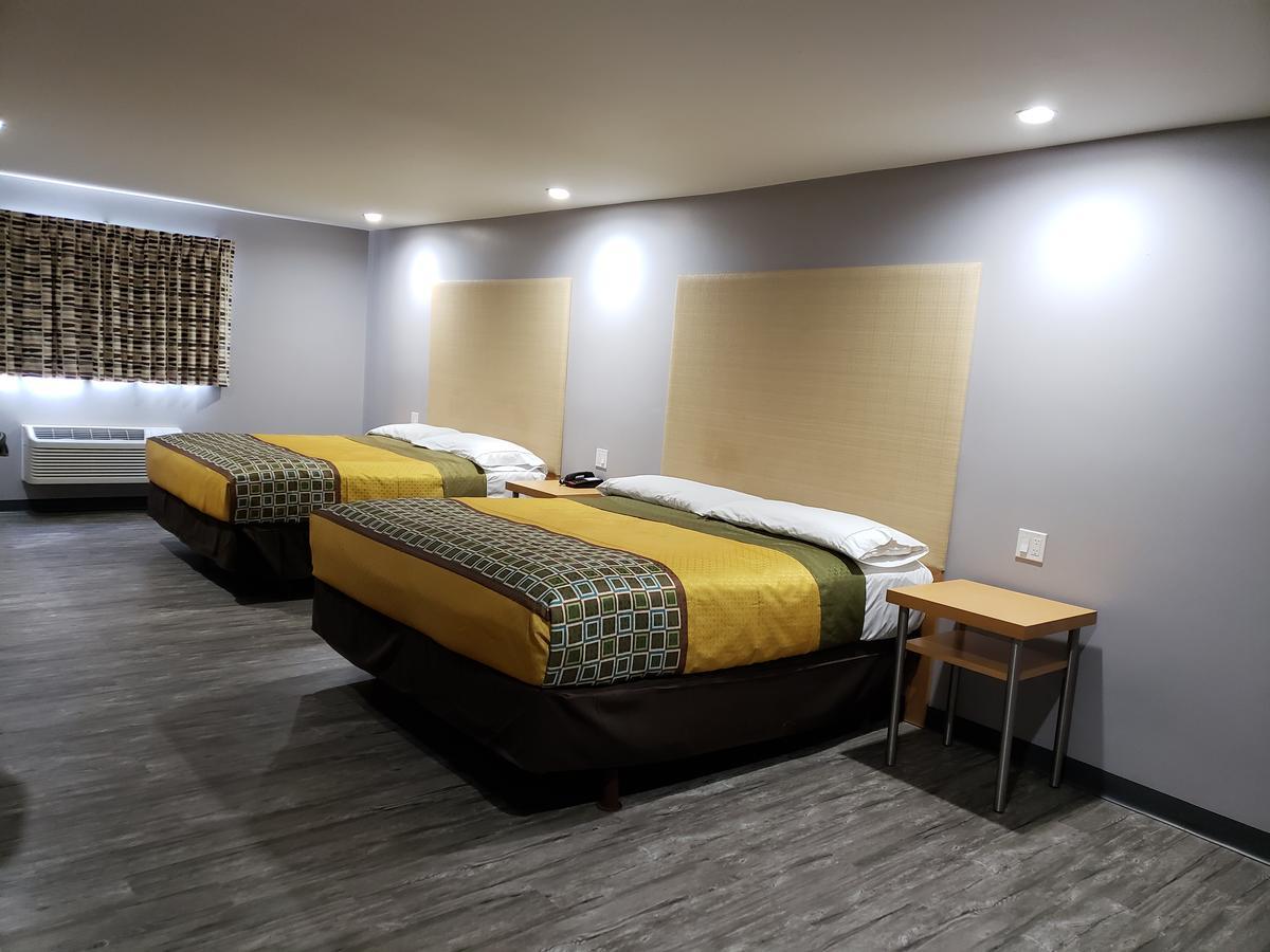 Quarto King com 2 Camas King-size
