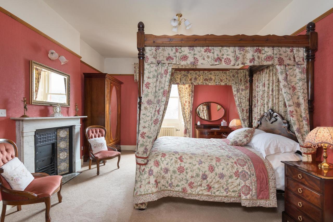 Deluxe Double Room Four-Poster Bed