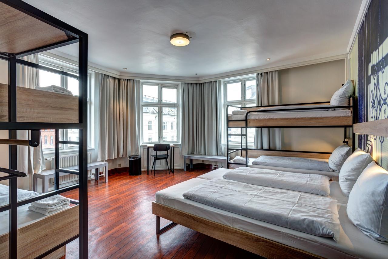 5-Bed Room