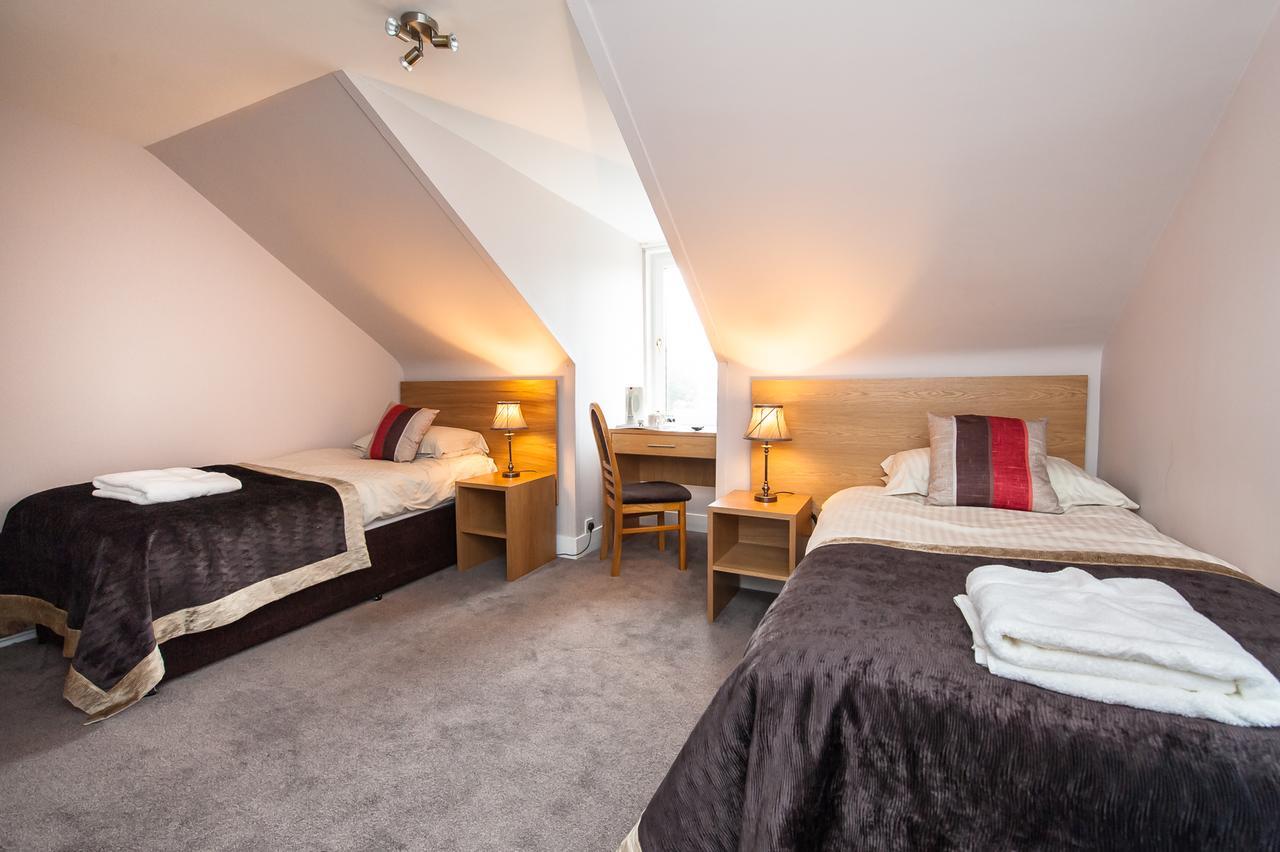 Chambre Lits Jumeaux avec Salle de Bains