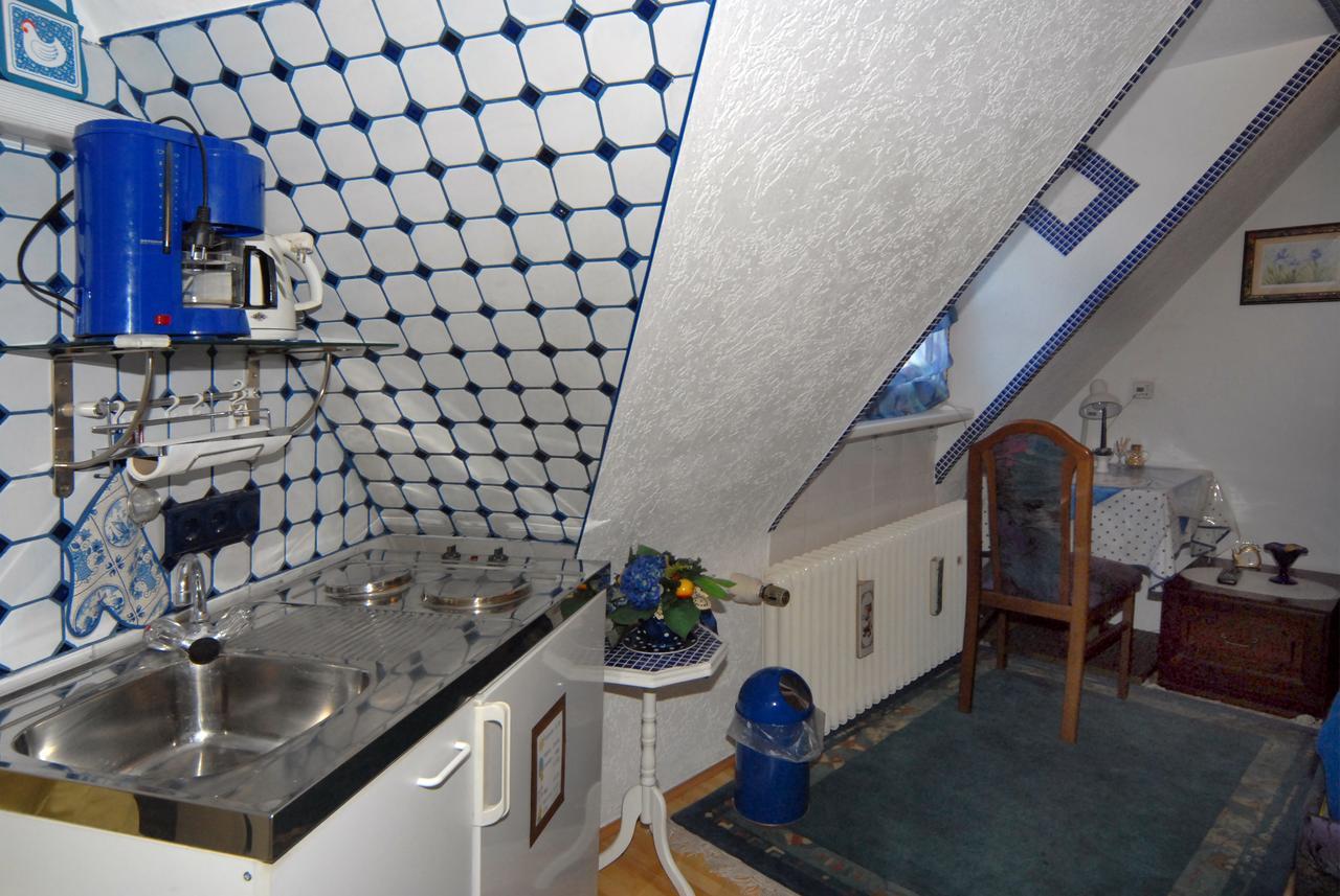 Single Room Bathroom