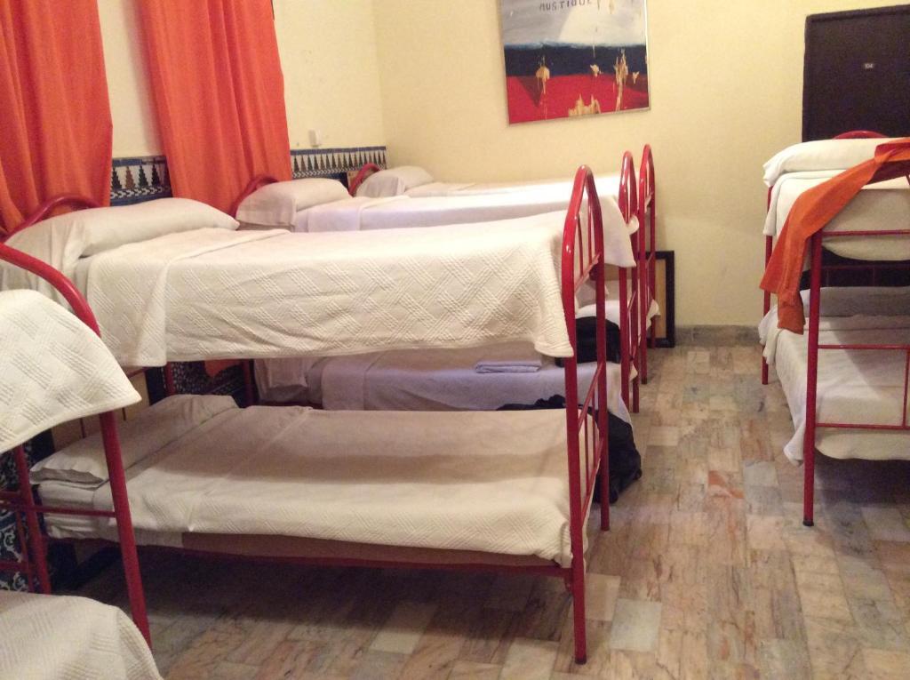 Lit dans Dortoir Mixte de 10 Lits