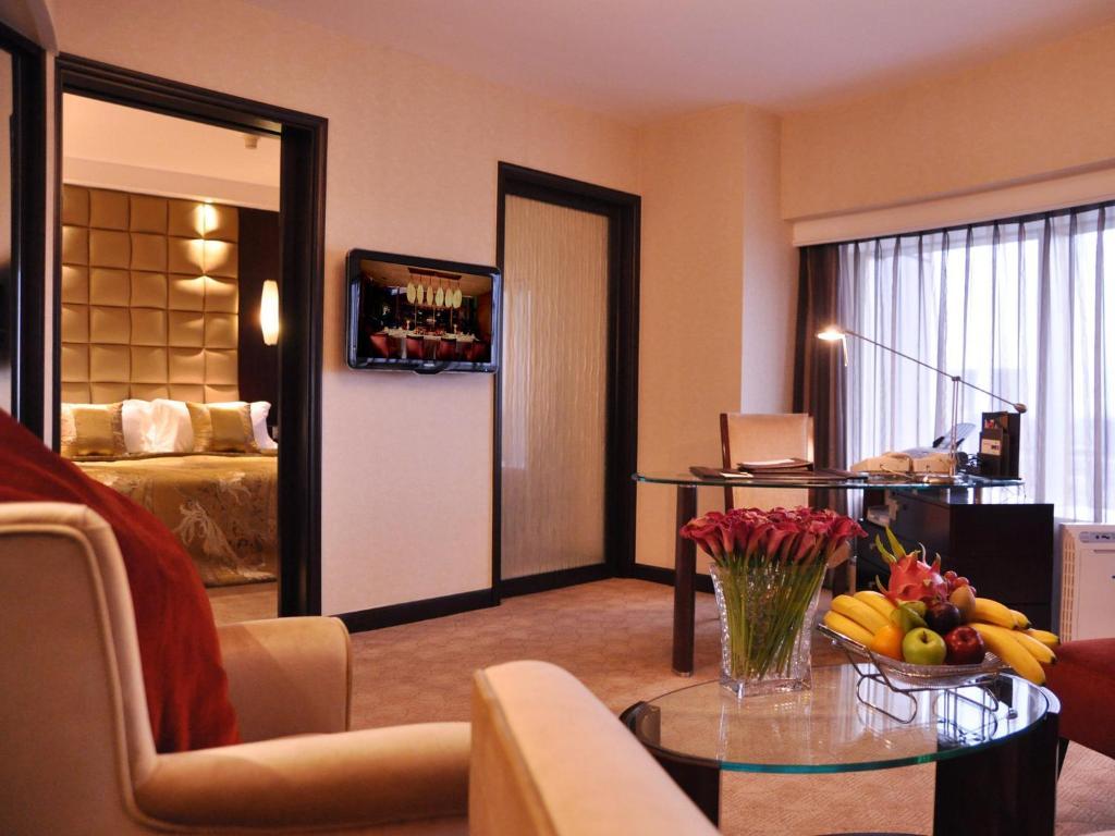 Executive Suite