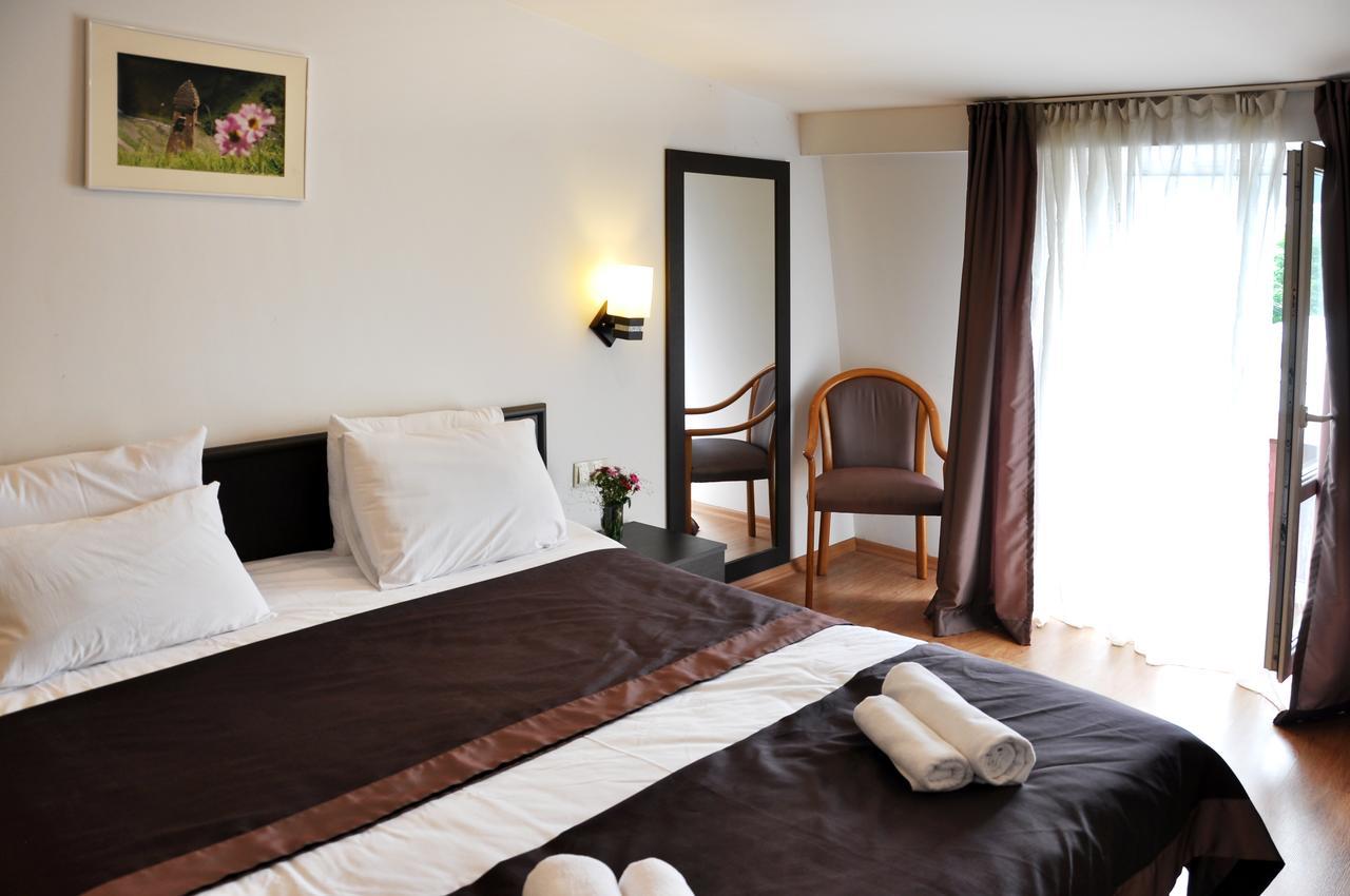 Standard Double or Twin Room City View