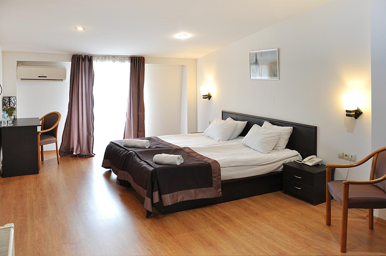 Standard Double or Twin Room City View