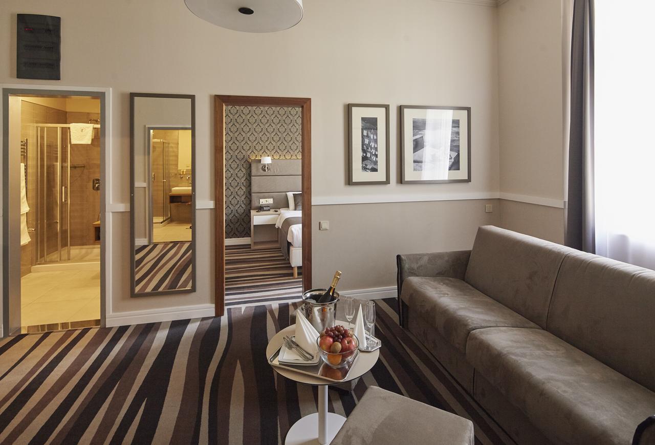 Suite City View