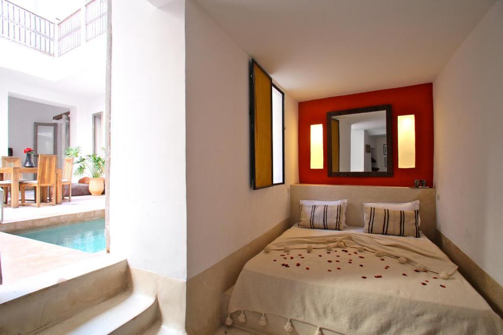Standard Double Room,206452435:JPEG