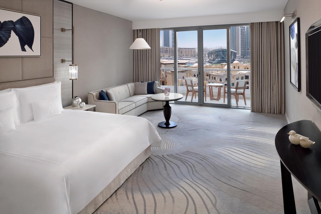 Club Burj Khalifa & Fountain View Room with Balcony and Lounge Access