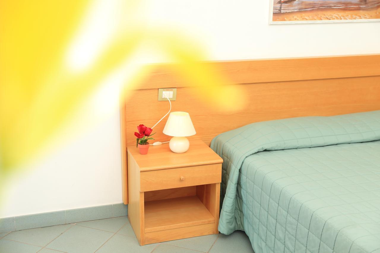 Doppel- oder Zweibettzimmer