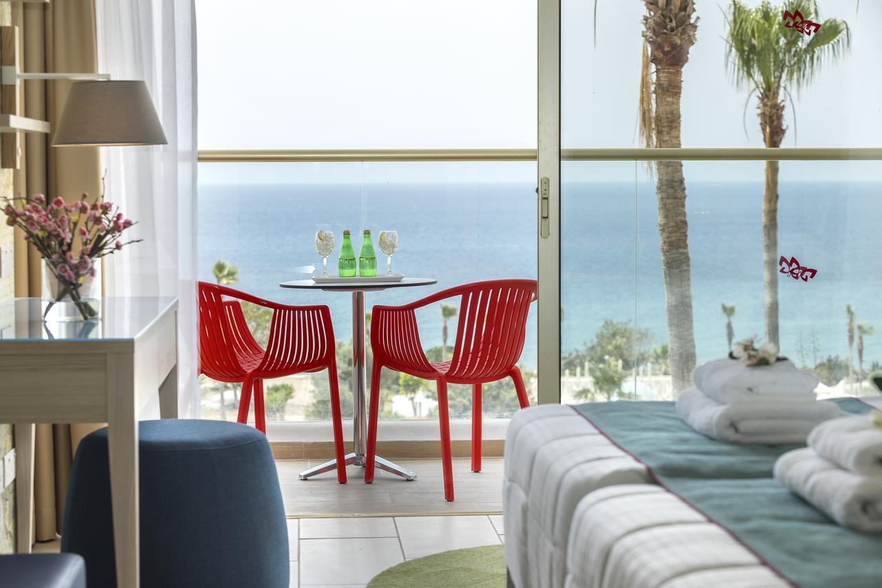 Standard Double or Twin Room Sea View