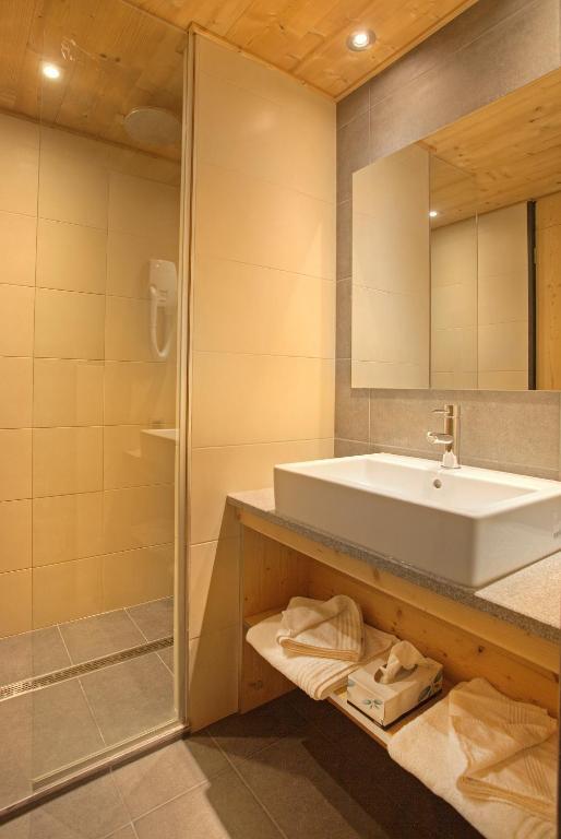 Comfort Double Room Spa Access,675002055:JPEG