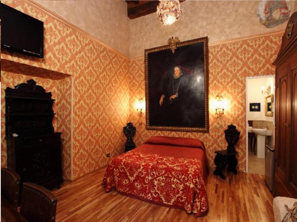 Large Double Room