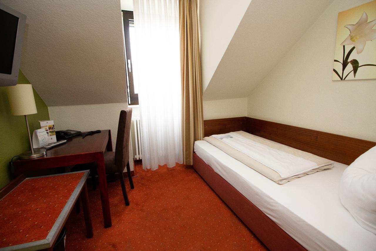 Economy Single Room