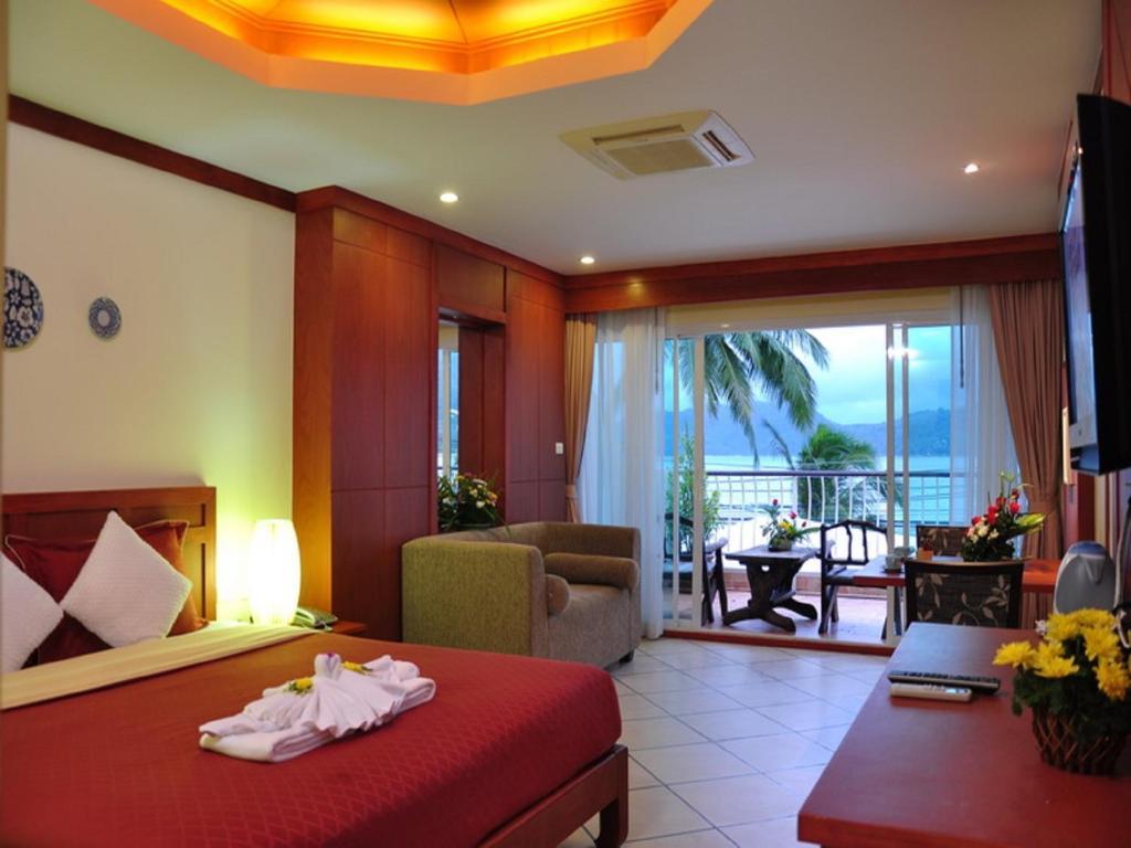 Deluxe Double or Twin Room,66119209:JPEG