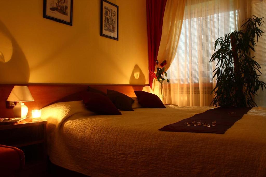 Double or Twin Room Balcony