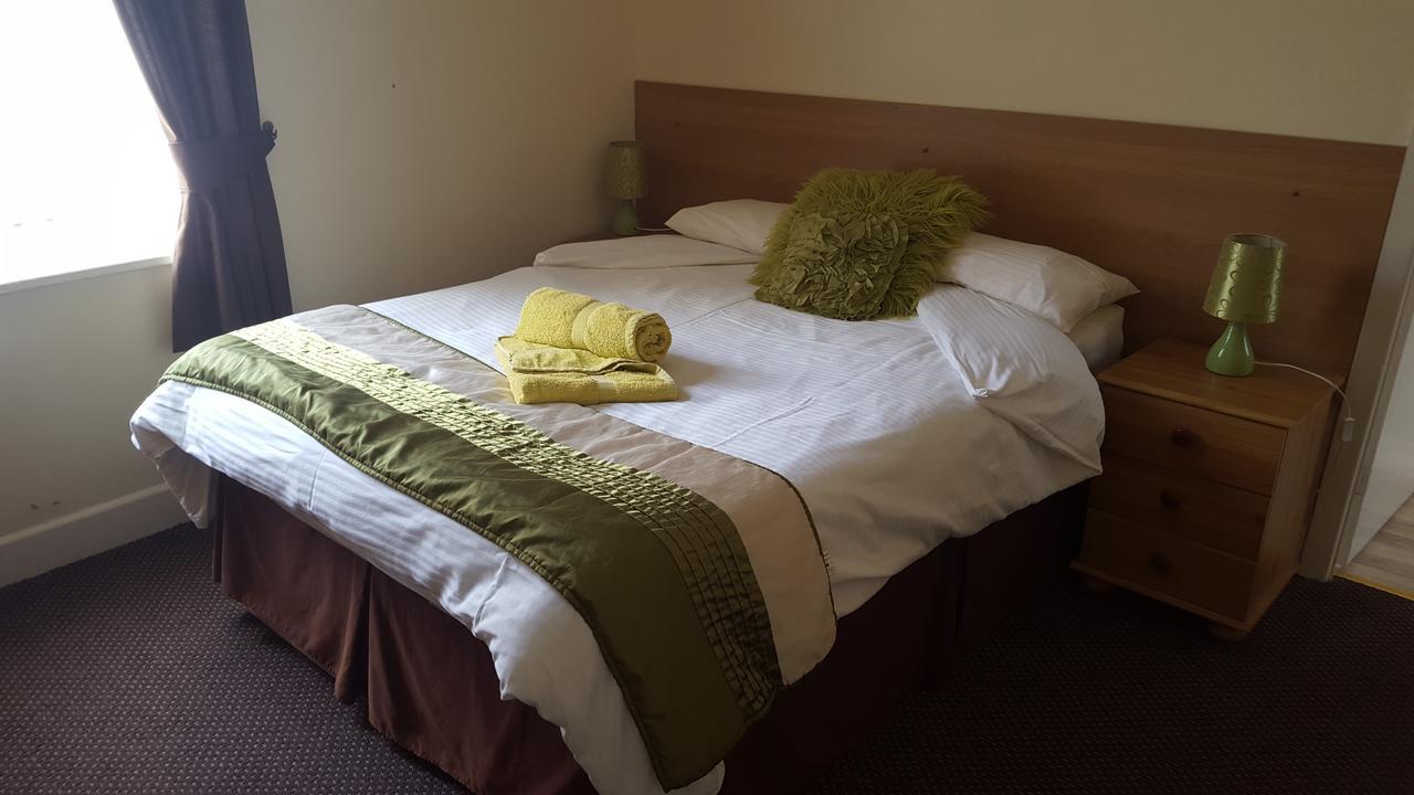 Double Room Private Bathroom