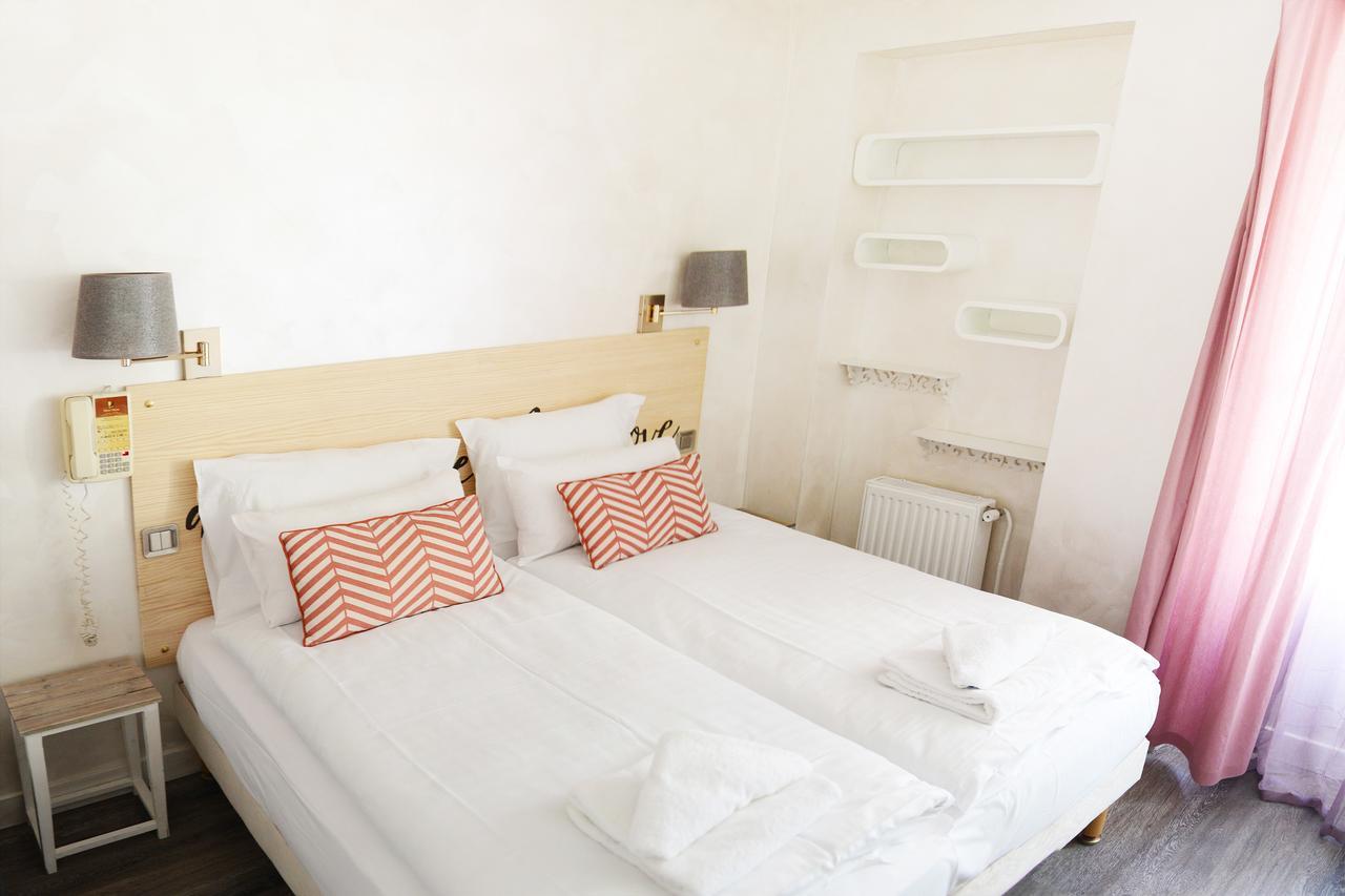 Double Room,663500403:JPEG