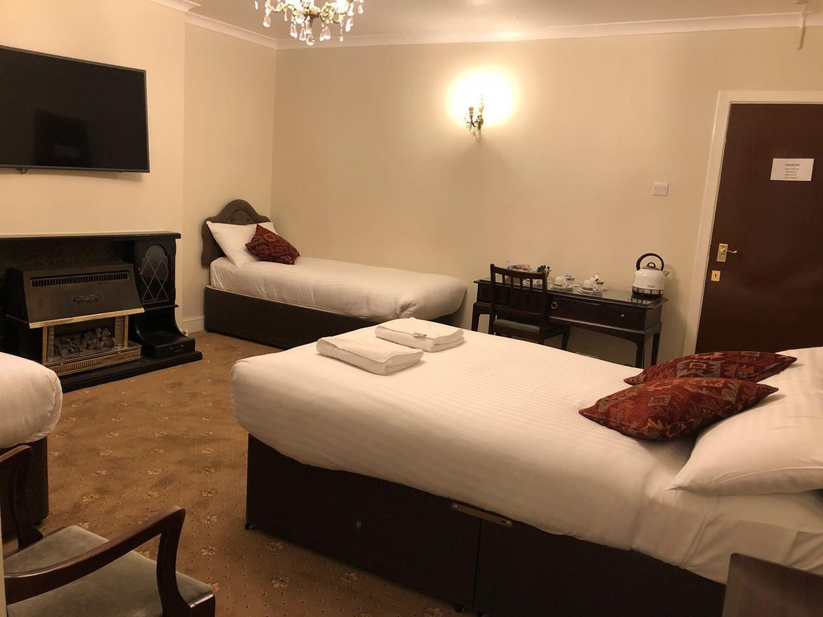 Deluxe Family Suite