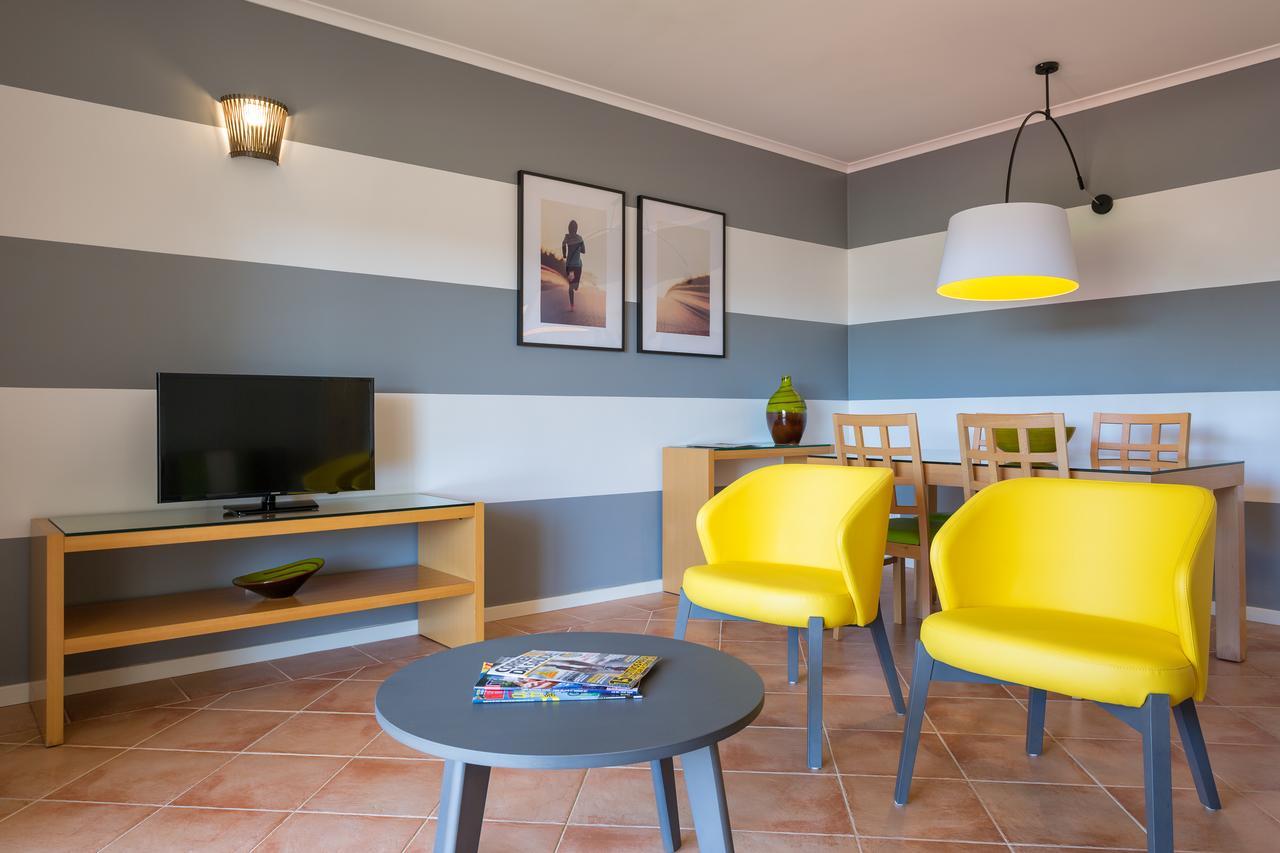 Appartement 1 Chambre (2 Adultes + 2 Enfants) - Vue sur Piscine