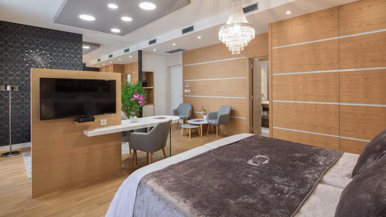 Deluxe Suite Balcony