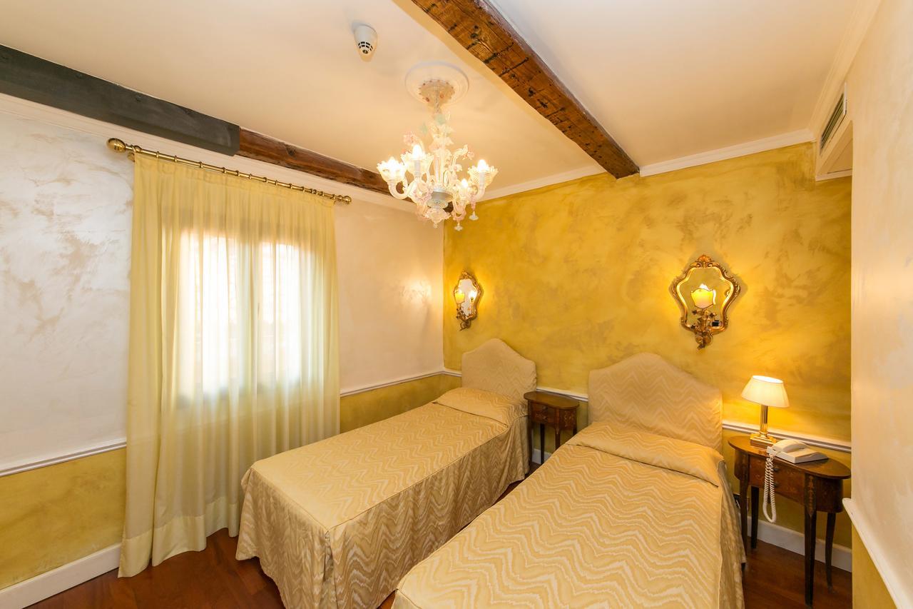Chambre Double ou Lits Jumeaux