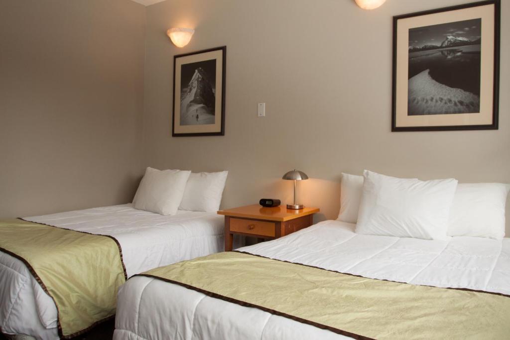 Doppelzimmer mit 2 Doppelbetten