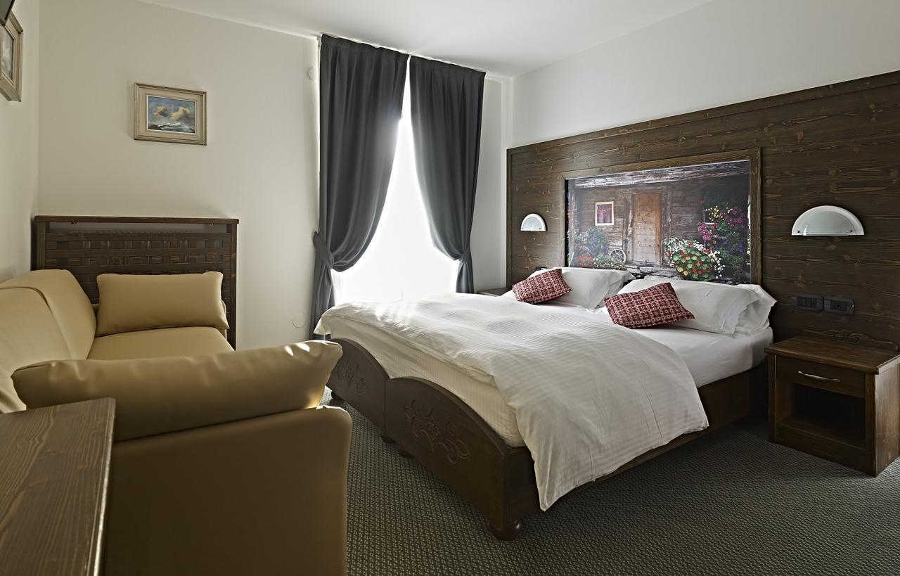 Quarto Duplo