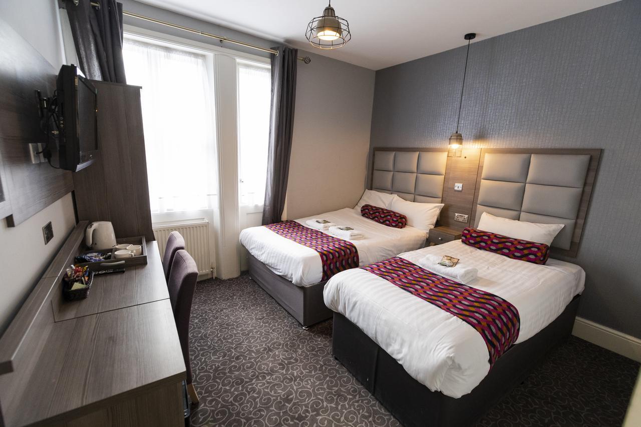 Triple En Suite Room Double Single