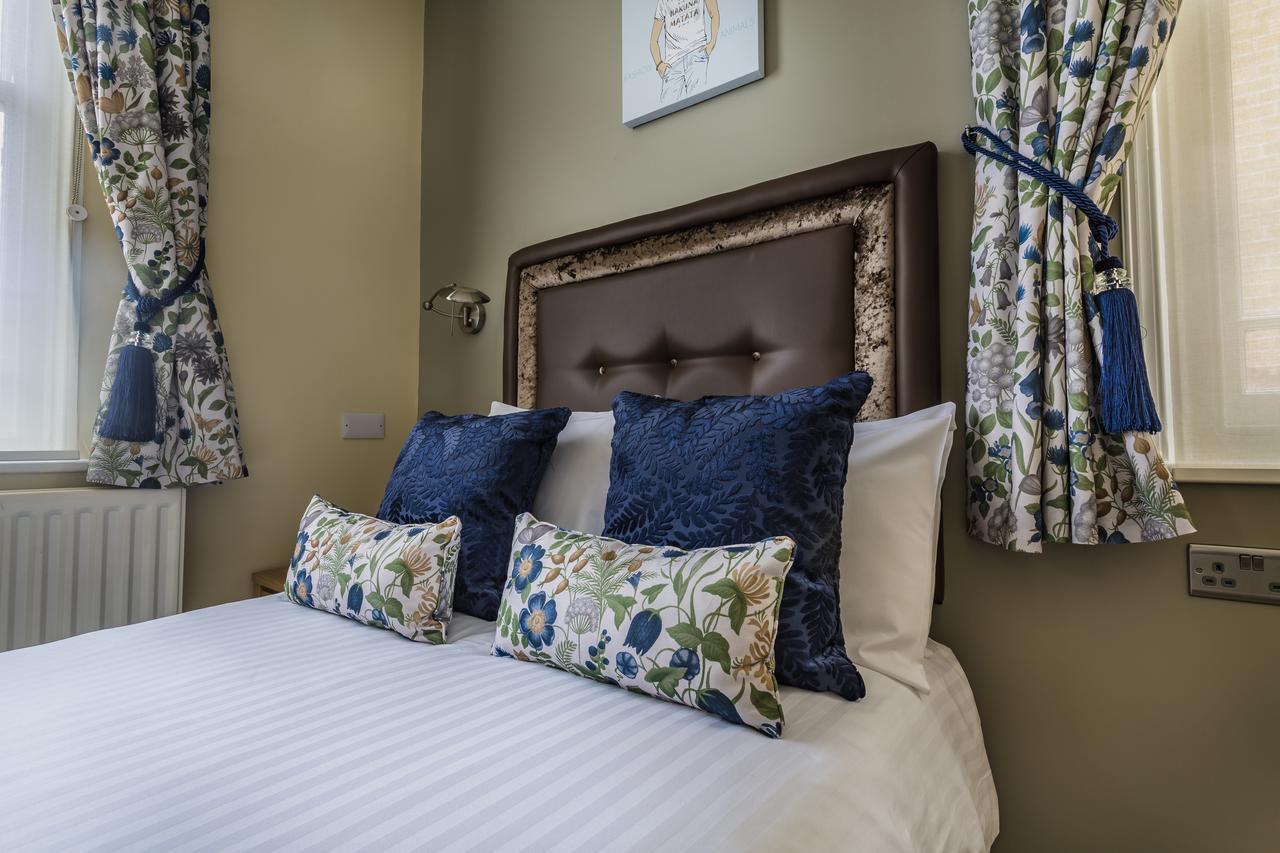 Classic Single Room
