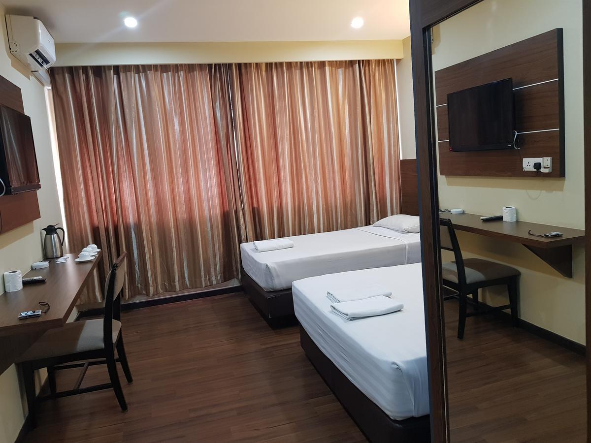Deluxe Triple Room