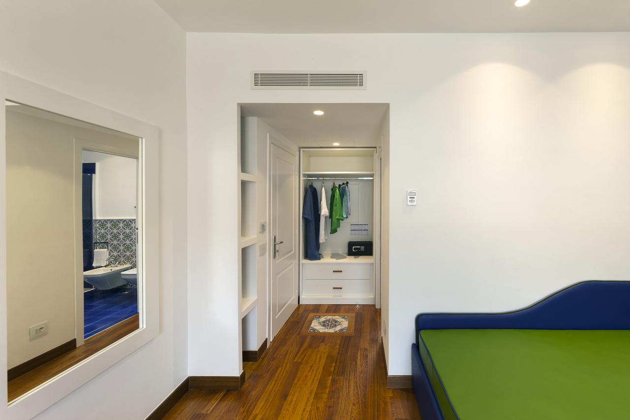 Classic Quadruple Room